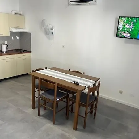 Ivan Apartment *