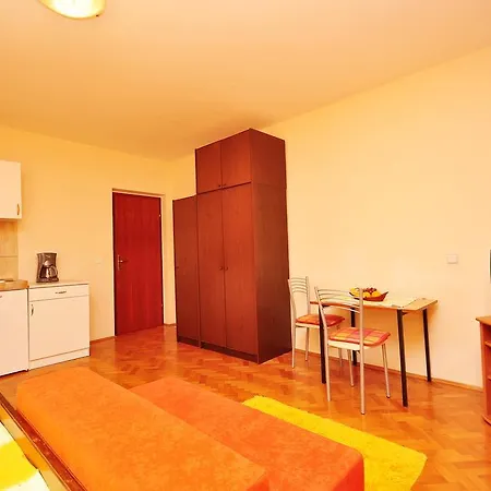 Ivan Apartment *